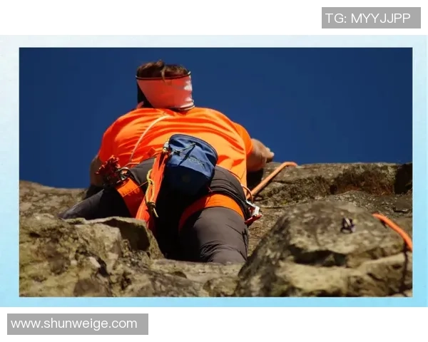 上海攀岩队的防反策略解析与攀岩热点的深度探讨