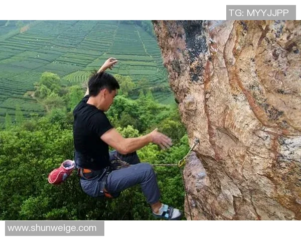 杭州攀岩队边路渗透战术解析与实战应用探讨